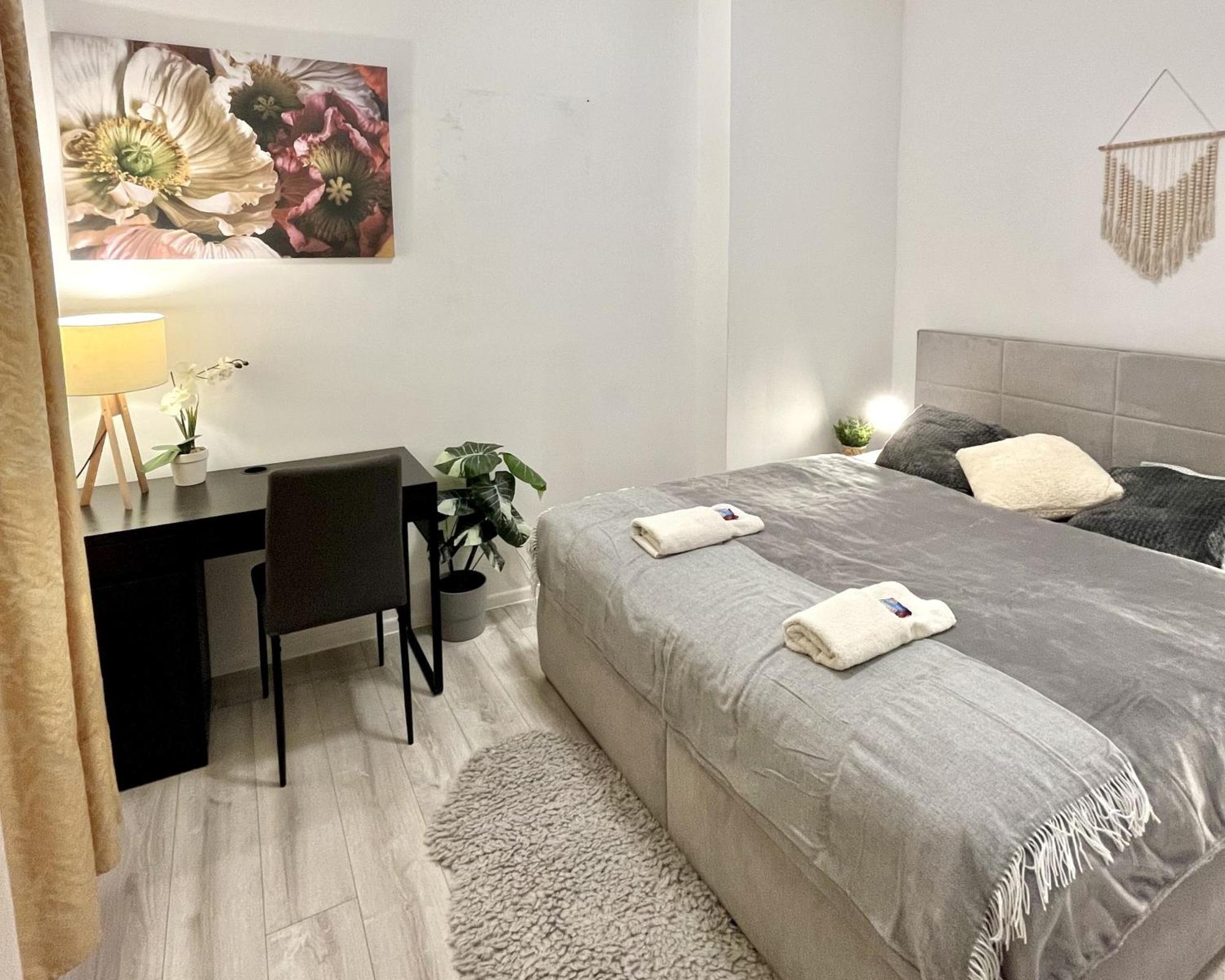 Apartment Robin - Old Town Bratislava Dış mekan fotoğraf