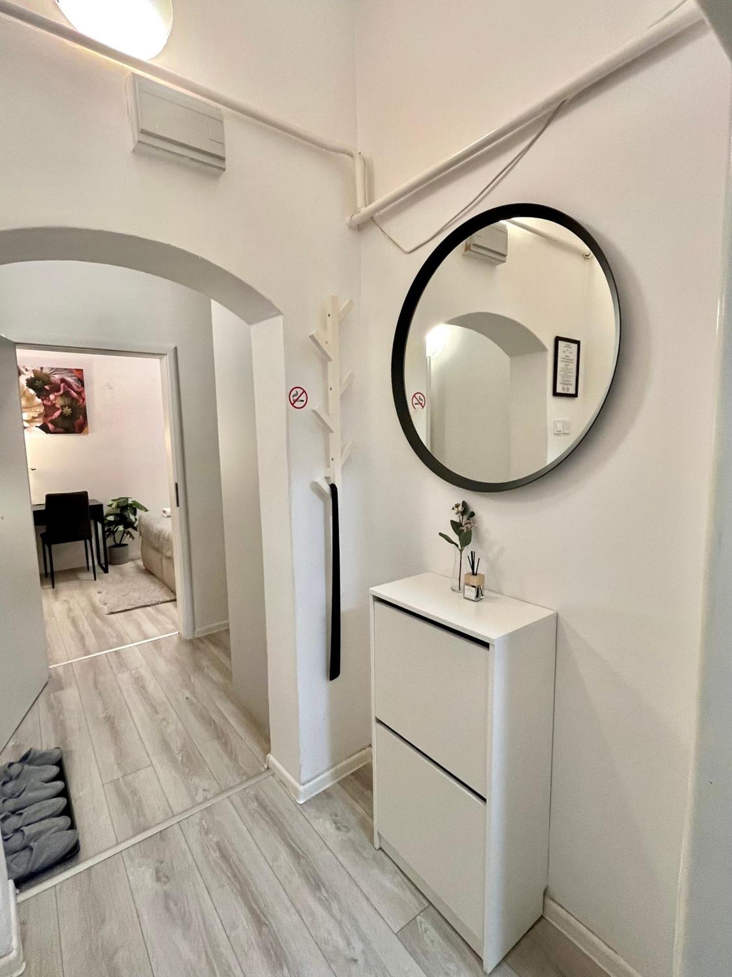 Apartment Robin - Old Town Bratislava Dış mekan fotoğraf